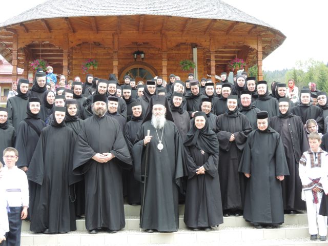 Ierotheos Vlachos, Mitropolit de Nafpaktos şi Sfântul Vlasie, la Mănăstirea Paltin Petru Vodă